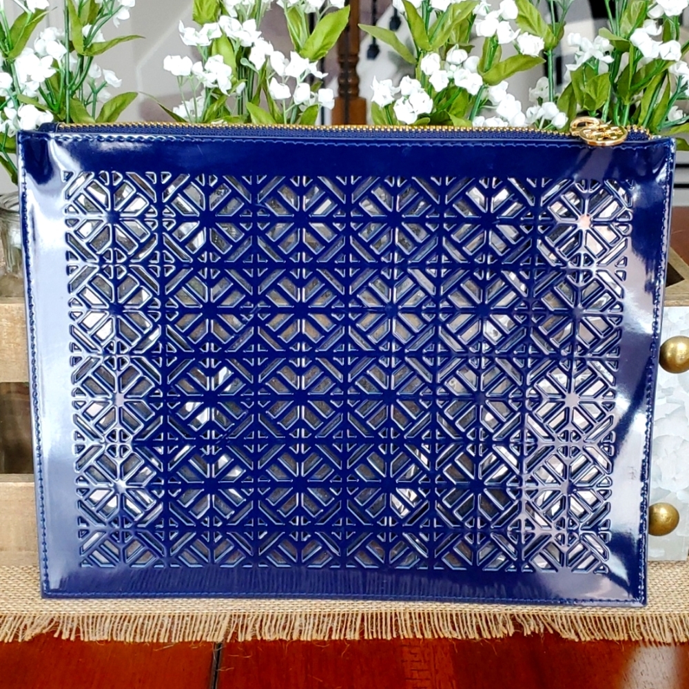 TORY BURCH~Navy Patent Laser Cut-Out Oversize Clutch